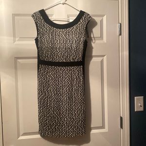 Ellen Tracy size 6 tweed shift dress